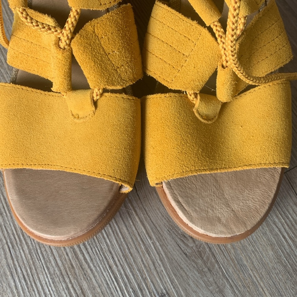 Sorel Joanie II Lace - Golden Yellow Wedge Size 9 - Picture 14 of 15